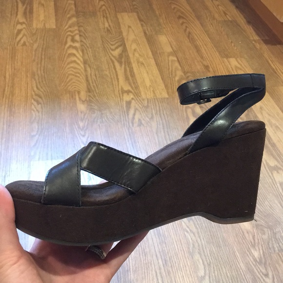 Nine West Chocolate Leather/suede sandals size 9 - Picture 7 of 8